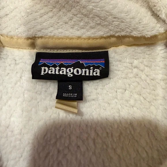 Patagonia 1/4 zip - Picture 3 of 4